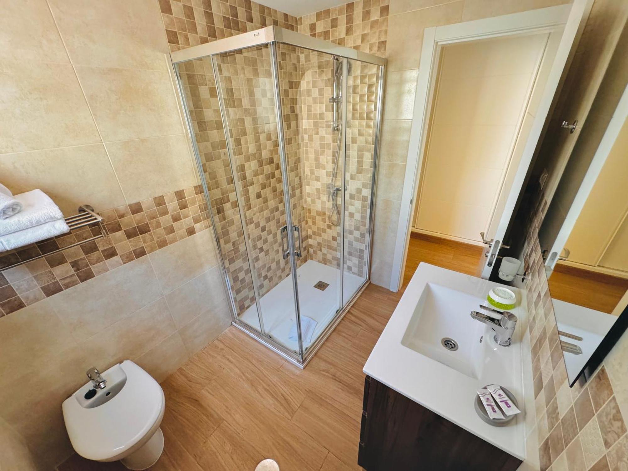 בנאלמדנה Pueblo Evita Premium Suites מראה חיצוני תמונה