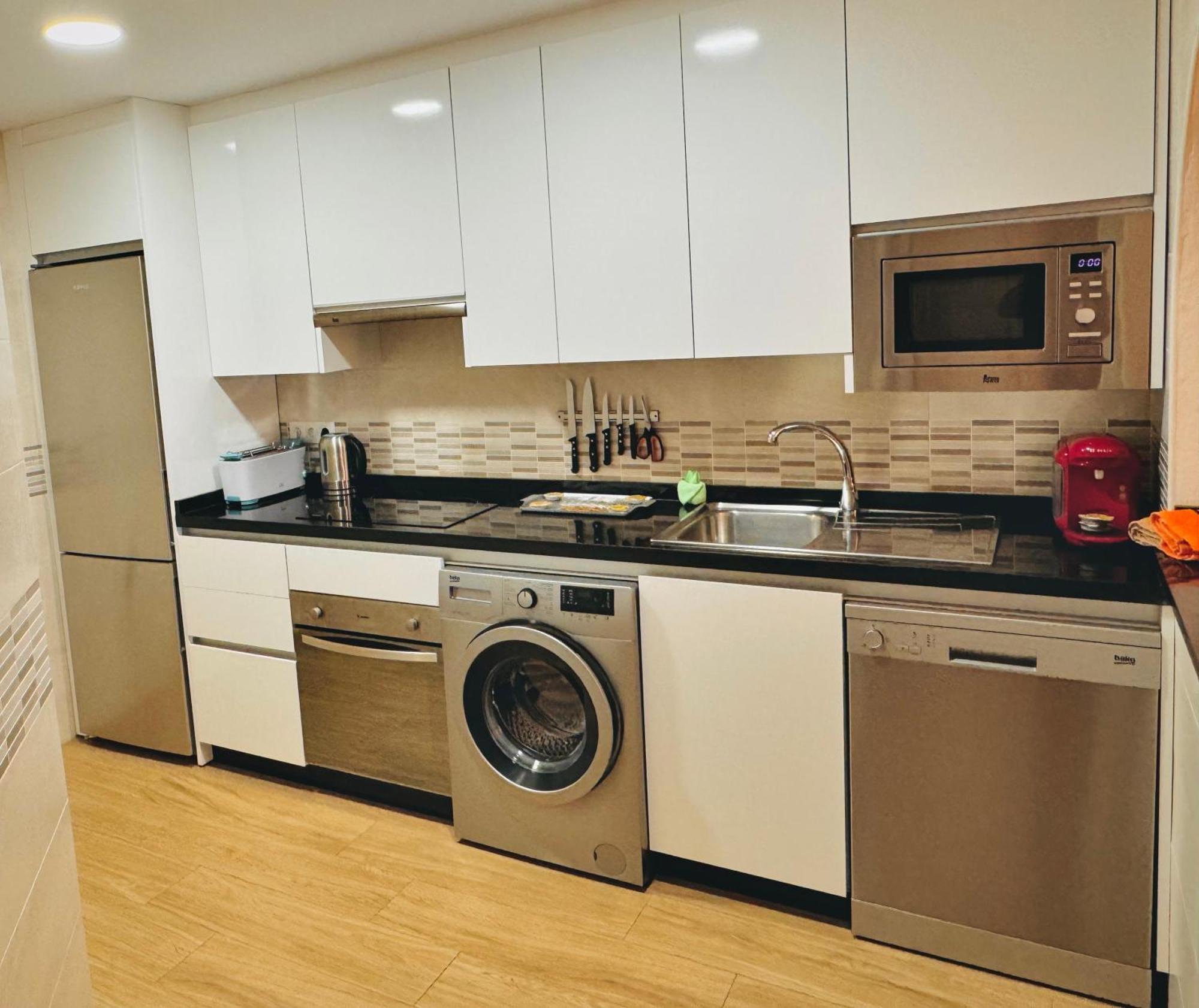 בנאלמדנה Pueblo Evita Premium Suites מראה חיצוני תמונה