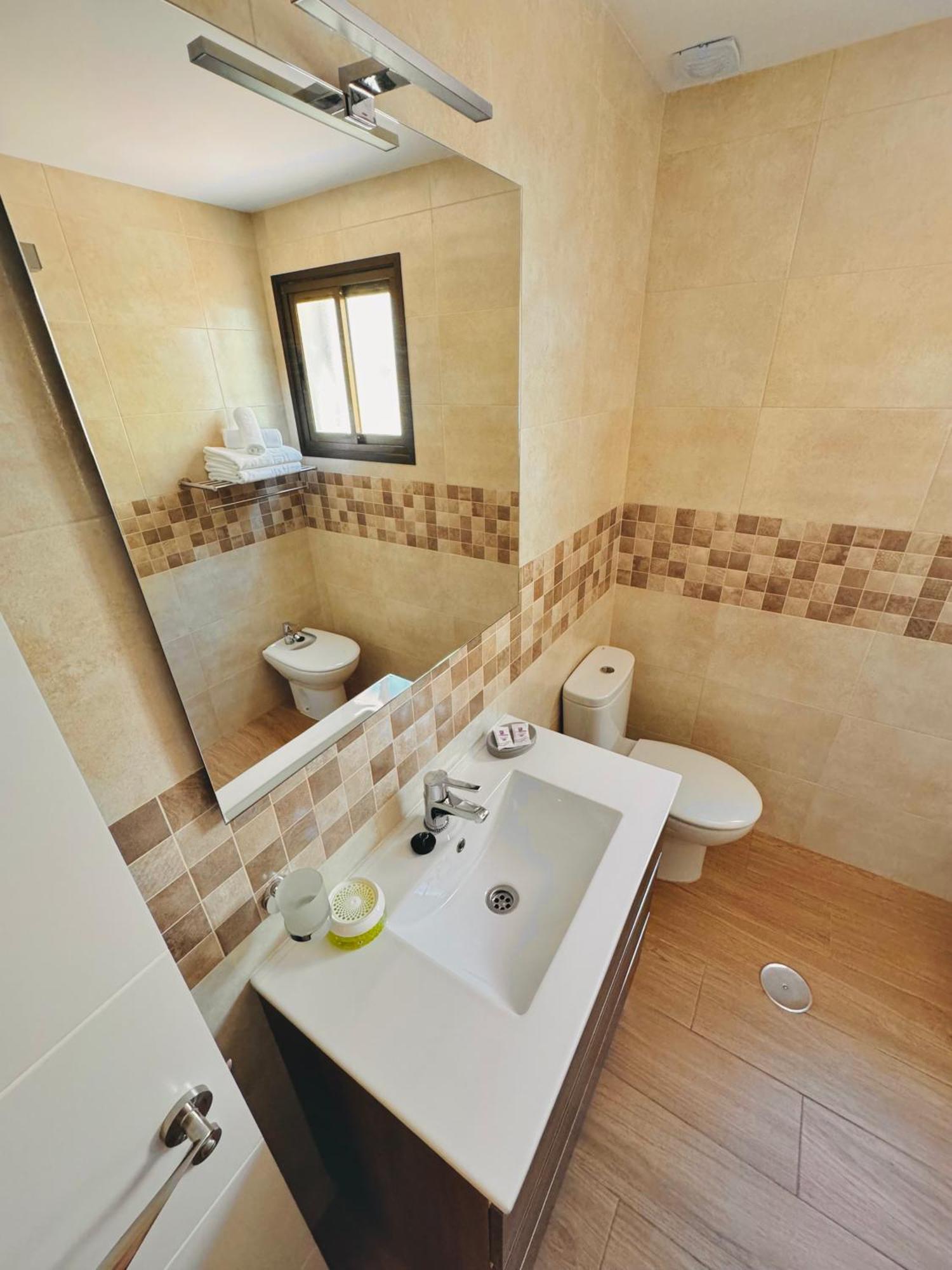 בנאלמדנה Pueblo Evita Premium Suites מראה חיצוני תמונה