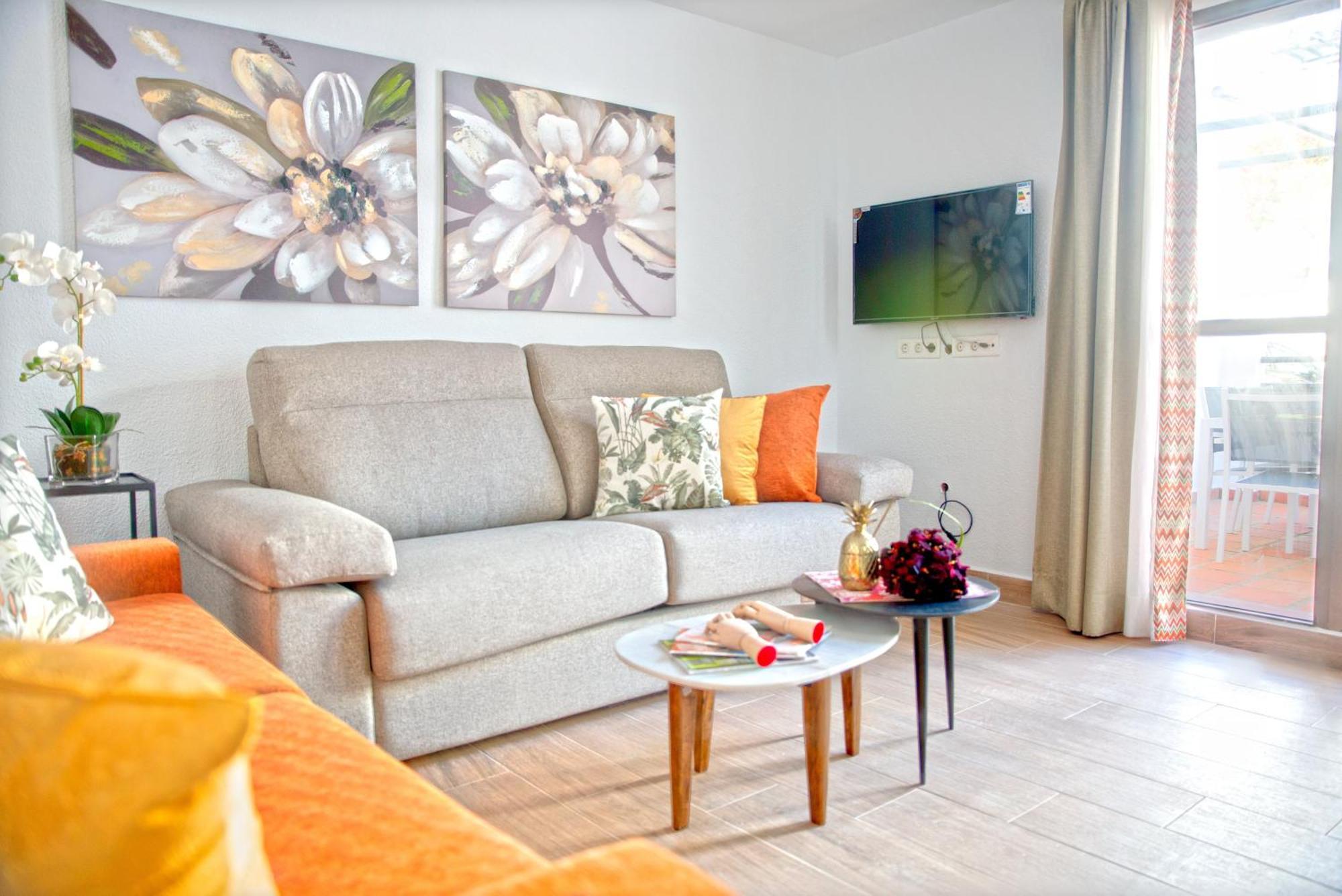 בנאלמדנה Pueblo Evita Premium Suites מראה חיצוני תמונה