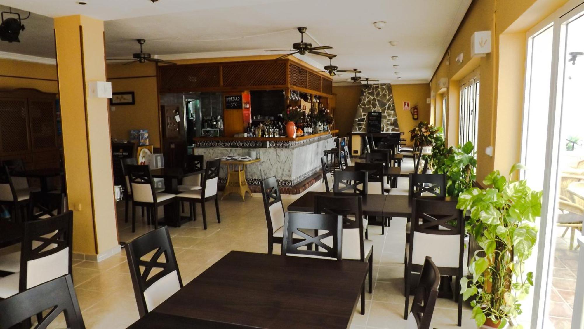 בנאלמדנה Pueblo Evita Premium Suites מראה חיצוני תמונה